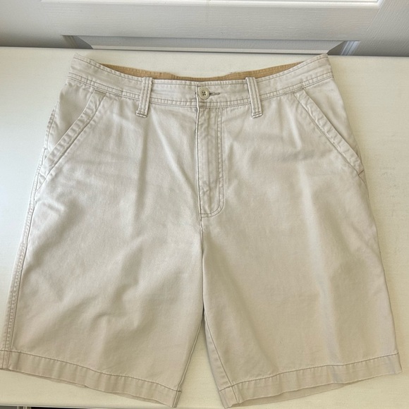 Old Navy Men's Shorts Flat Front Cotton Chino Loose Fit Beige Size 33 - Picture 14 of 14